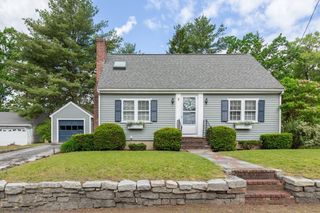 8 Beech St, Chelmsford, MA 01863