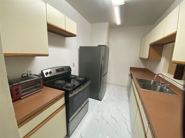 2856 Holly Hall Street 2856, Houston, TX 77054