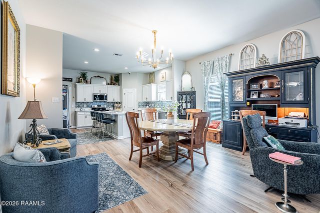 125 Lightbourne Drive, Lafayette, LA 70506