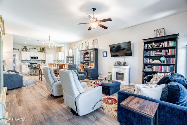 125 Lightbourne Drive, Lafayette, LA 70506