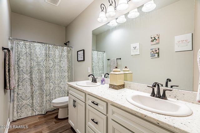 125 Lightbourne Drive, Lafayette, LA 70506