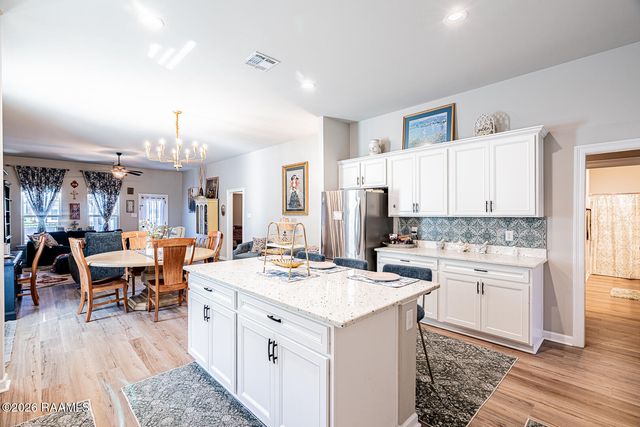 125 Lightbourne Drive, Lafayette, LA 70506