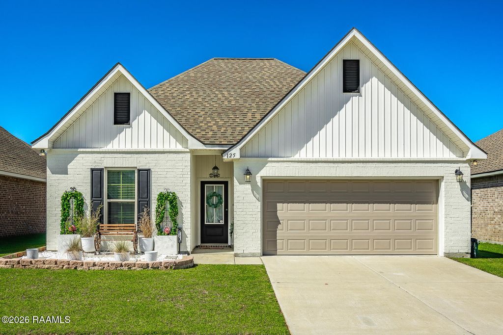 125 Lightbourne Drive, Lafayette, LA 70506