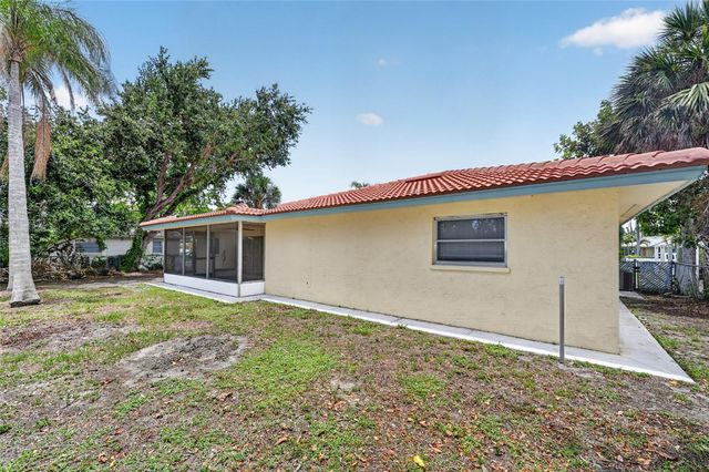 2508 CARDWELL WAY, Sarasota, FL 34231