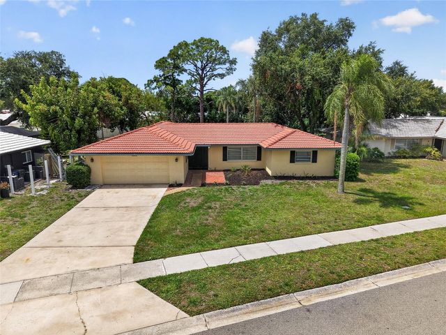 2508 CARDWELL WAY, Sarasota, FL 34231