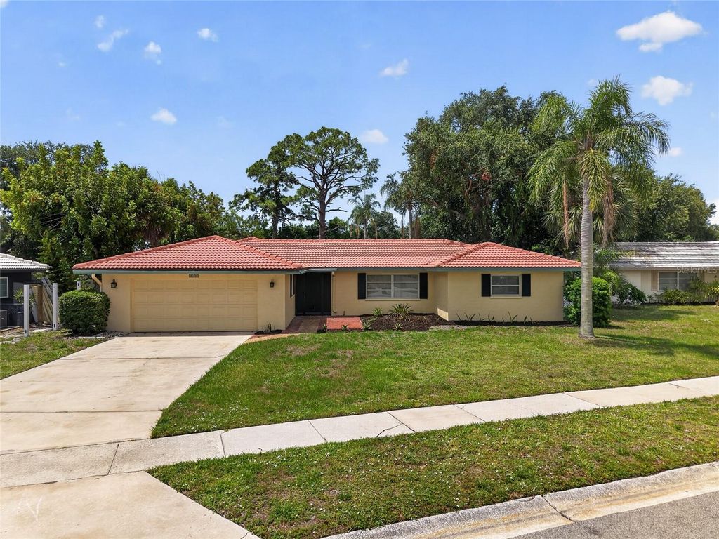 2508 CARDWELL WAY, Sarasota, FL 34231