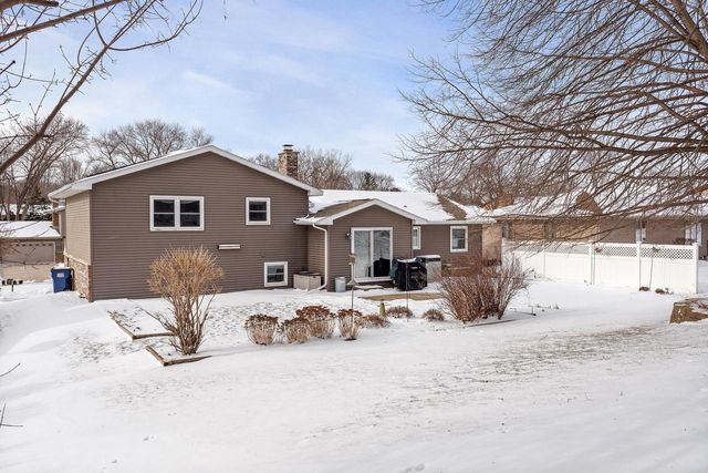 1024 Park Ridge DRIVE, Onalaska, WI 54650