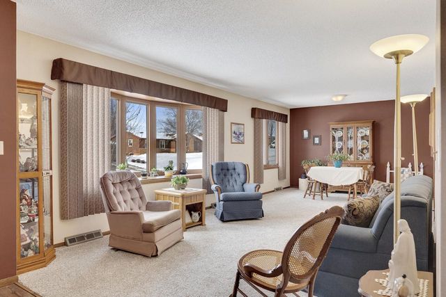 1024 Park Ridge DRIVE, Onalaska, WI 54650