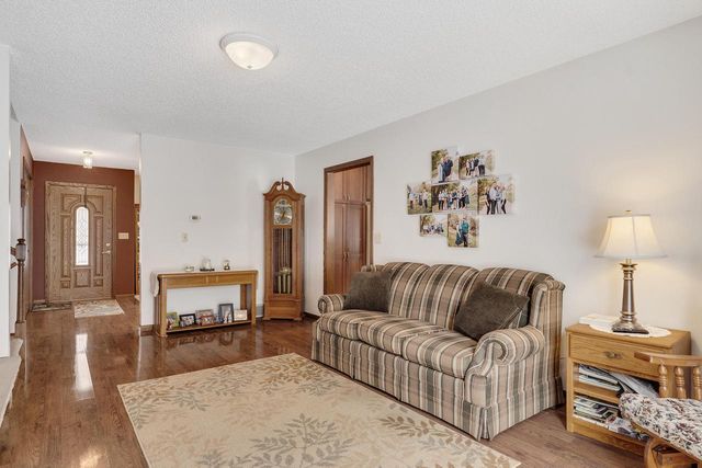 1024 Park Ridge DRIVE, Onalaska, WI 54650