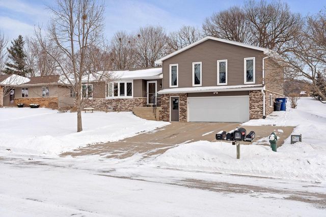 1024 Park Ridge DRIVE, Onalaska, WI 54650