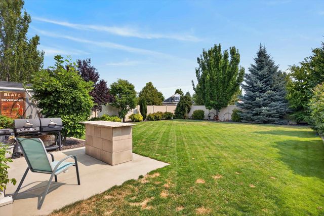 1960 N Carson Range St, Liberty Lake, WA 99019