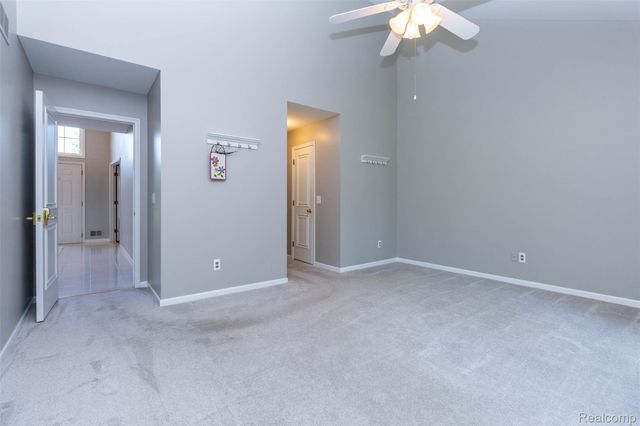 14016 Strathmore Drive, Shelby Charter Township, MI 48315