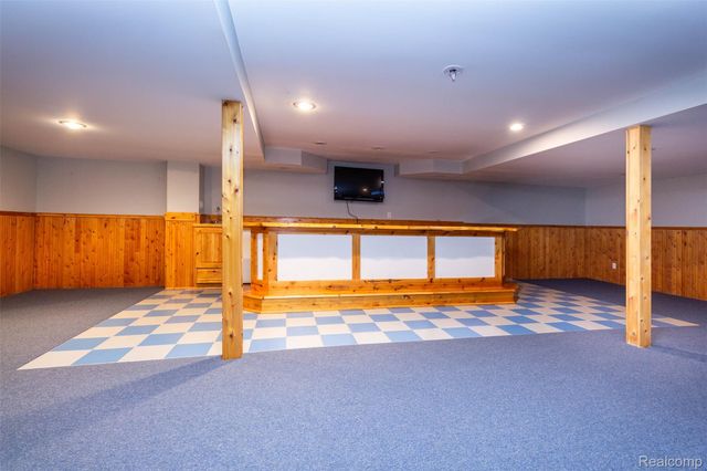 14016 Strathmore Drive, Shelby Charter Township, MI 48315