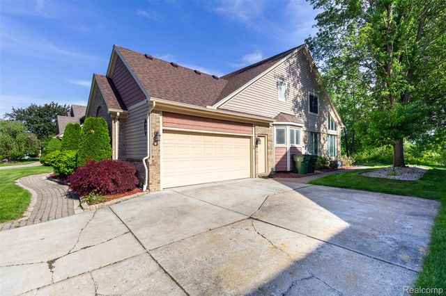 14016 Strathmore Drive, Shelby Charter Township, MI 48315
