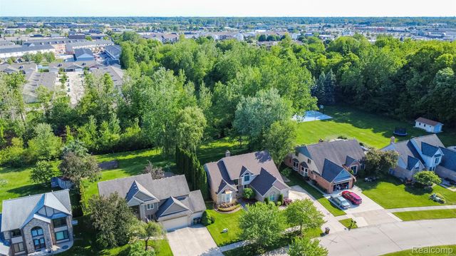 14016 Strathmore Drive, Shelby Charter Township, MI 48315
