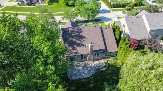 14016 Strathmore Drive, Shelby Charter Township, MI 48315