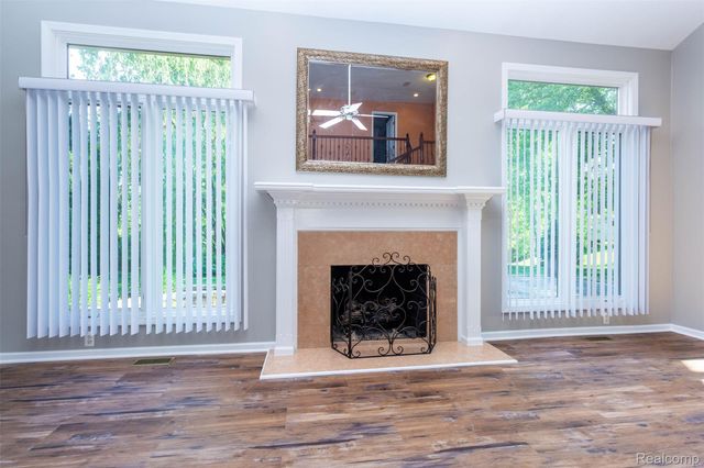 14016 Strathmore Drive, Shelby Charter Township, MI 48315