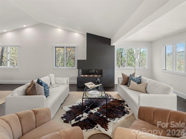 3501 Timber Trail, Asheville, NC 28804