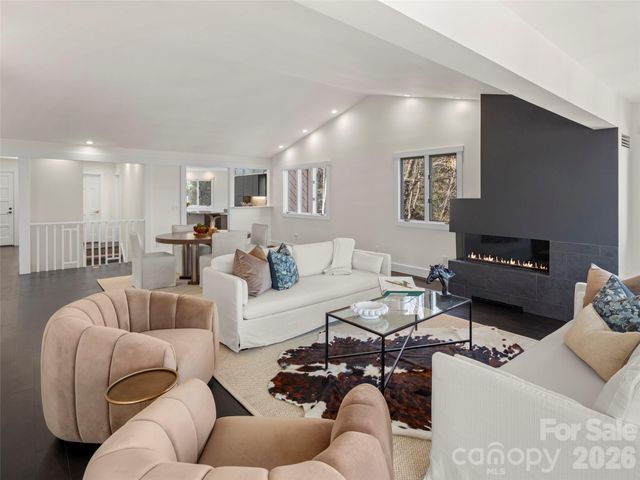 3501 Timber Trail, Asheville, NC 28804