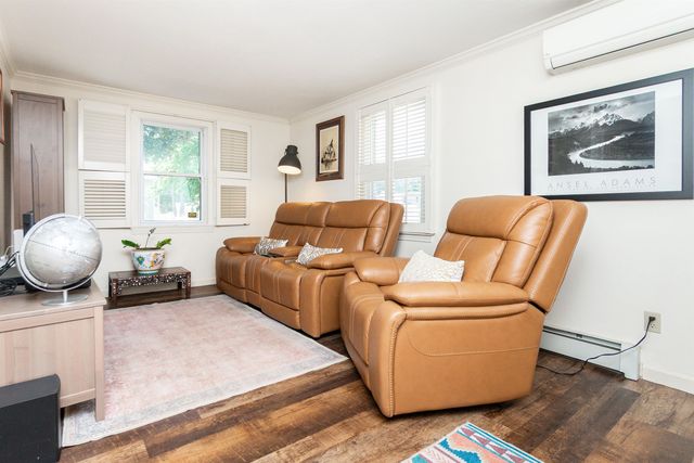 61 President Road, Manchester, NH 03103