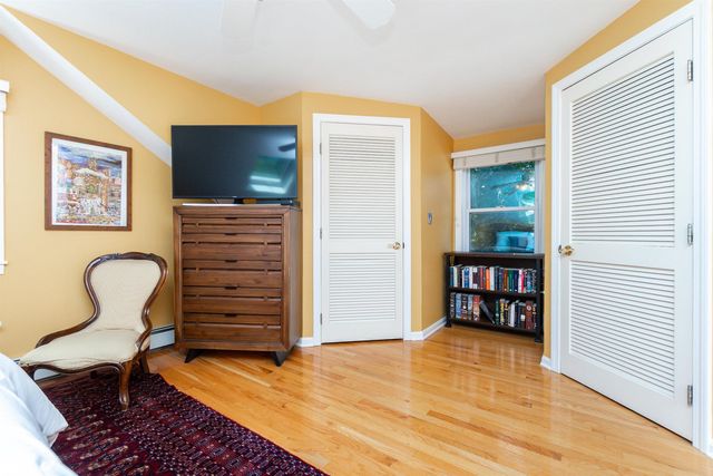 61 President Road, Manchester, NH 03103