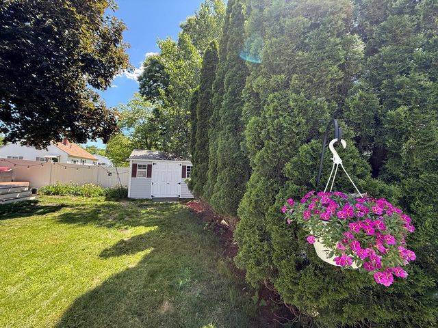 61 President Road, Manchester, NH 03103