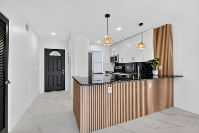 9780 Marina Boulevard 425, Boca Raton, FL 33428