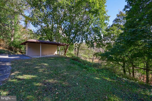 550 SPEEDWELL FORGE RD, Lititz, PA 17543