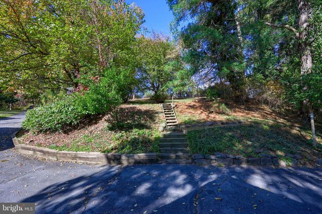 550 SPEEDWELL FORGE RD, Lititz, PA 17543