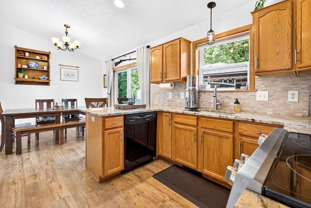 W6360 GOOSE CREEK CIRCLE, Greenville, WI 54942