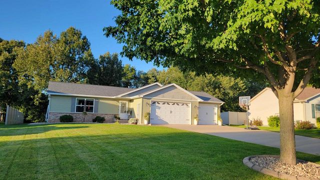 W6360 GOOSE CREEK CIRCLE, Greenville, WI 54942