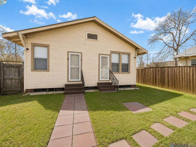 1427 Stilt St, Baton Rouge, LA 70807