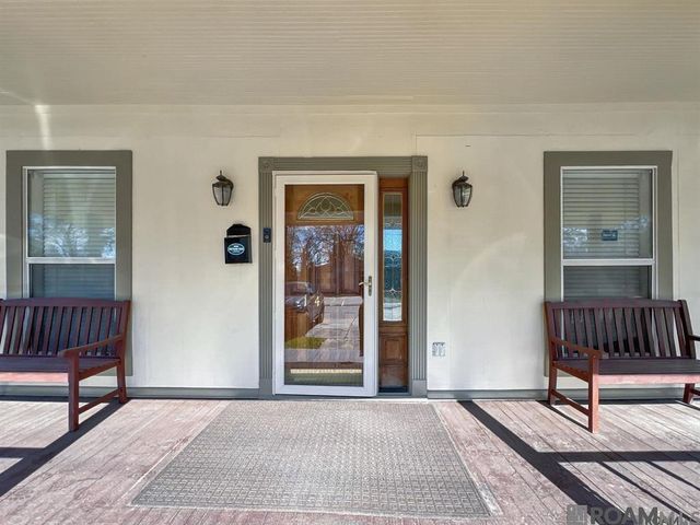 1427 Stilt St, Baton Rouge, LA 70807