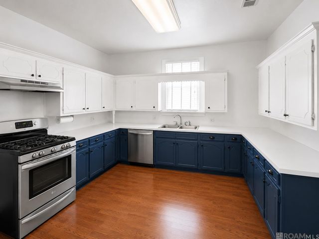 1427 Stilt St, Baton Rouge, LA 70807