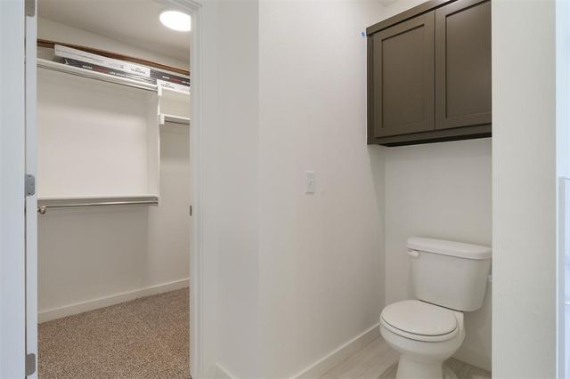 310 Woodrock Street, Harrah, OK 73045