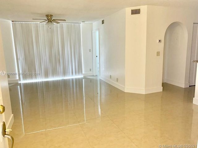 10131 W Sunrise Blvd 204, Plantation, FL 33322