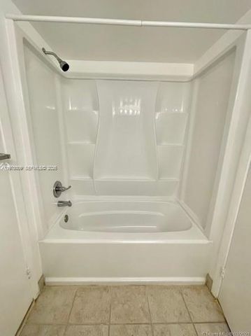 10131 W Sunrise Blvd 204, Plantation, FL 33322