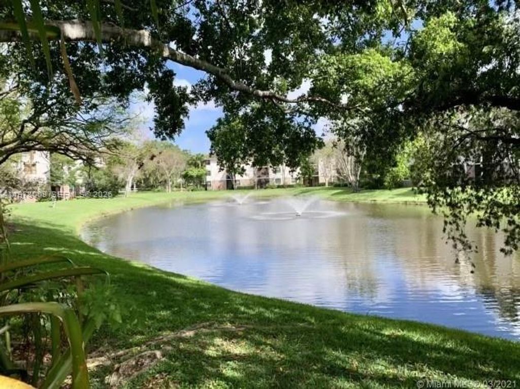 10131 W Sunrise Blvd 204, Plantation, FL 33322