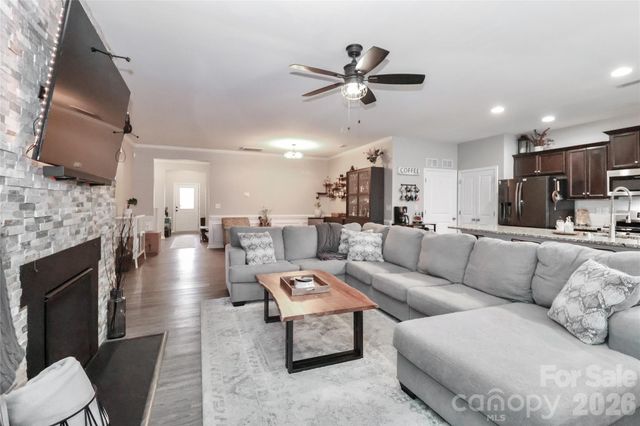 180 N Cromwell Drive, Mooresville, NC 28115