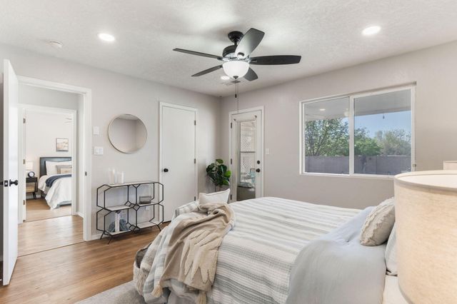 1305 Villa Campo NE, Albuquerque, NM 87113