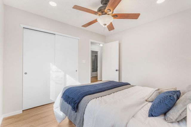 1305 Villa Campo NE, Albuquerque, NM 87113