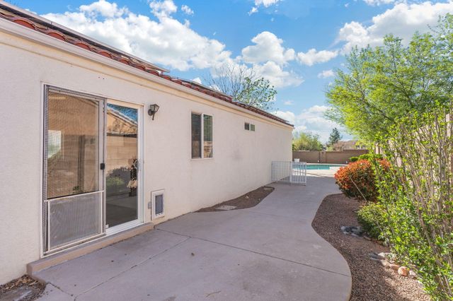 1305 Villa Campo NE, Albuquerque, NM 87113