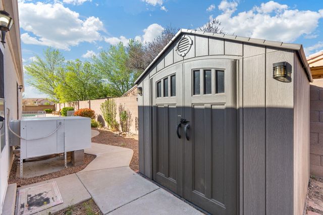 1305 Villa Campo NE, Albuquerque, NM 87113