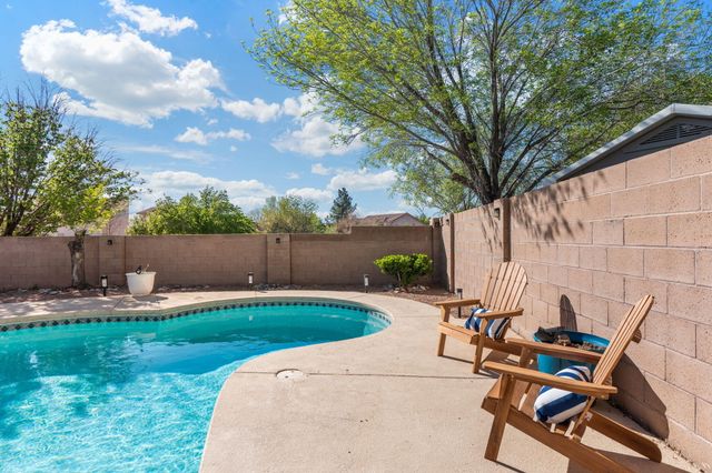 1305 Villa Campo NE, Albuquerque, NM 87113