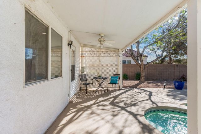 1305 Villa Campo NE, Albuquerque, NM 87113