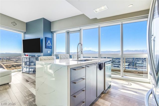 4471 Dean Martin Drive 4201, Las Vegas, NV 89103