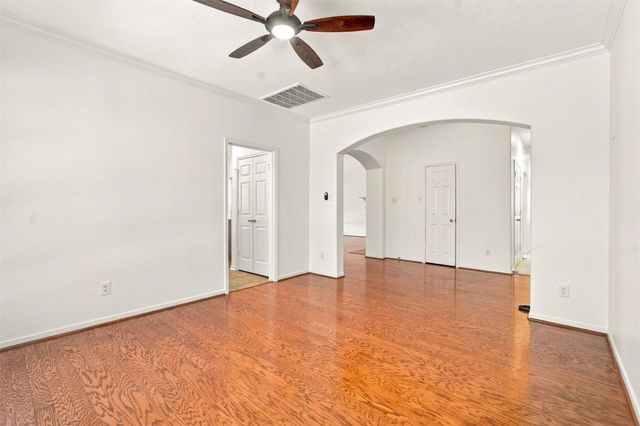2845 Martina Drive, Friendswood, TX 77546
