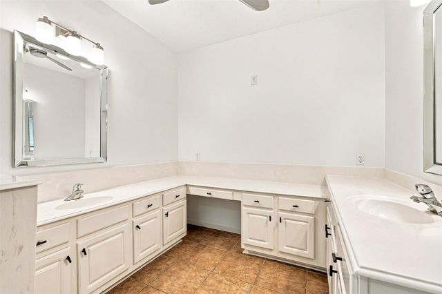 2845 Martina Drive, Friendswood, TX 77546
