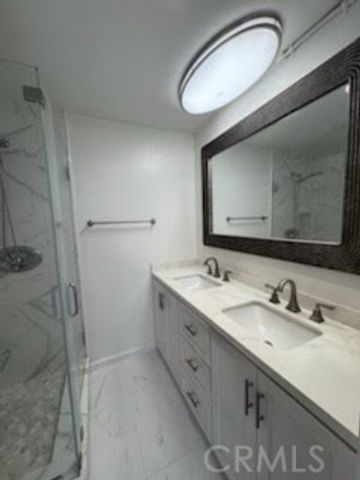21815 Saticoy Street 30, Los Angeles, CA 91304