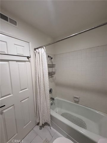 21815 Saticoy Street 30, Los Angeles, CA 91304